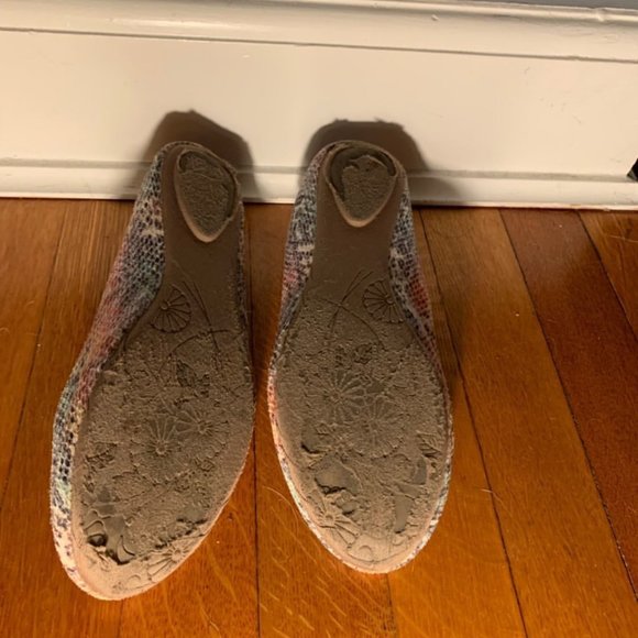 Rainbow "Heaven" Steve Madden Ballet Flats - Picture 3 of 3